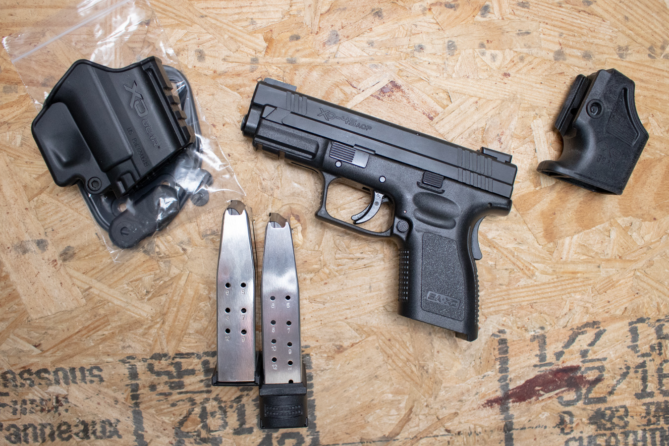 SPRINGFIELD XD-45 Compact 45ACP Police Trade-In Pistol with Two Mags, Holster, Speedloader